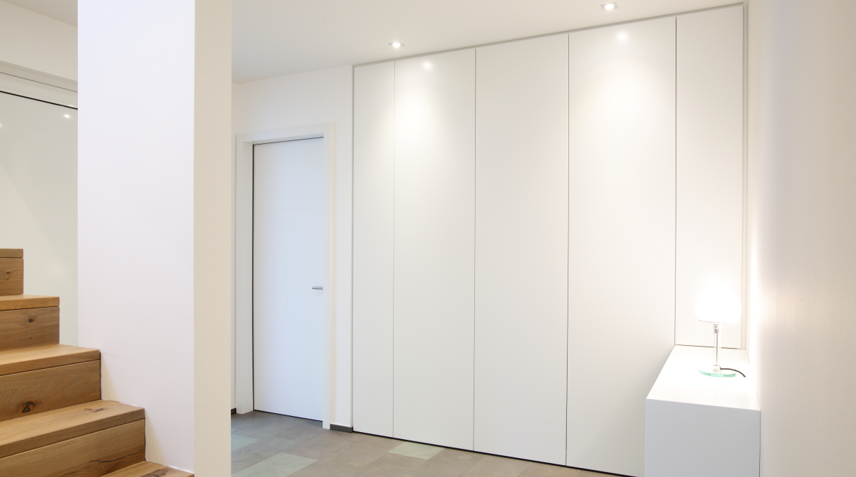 Garderobe nach Maß – Hermjo Wolf Möbelwerkstätten